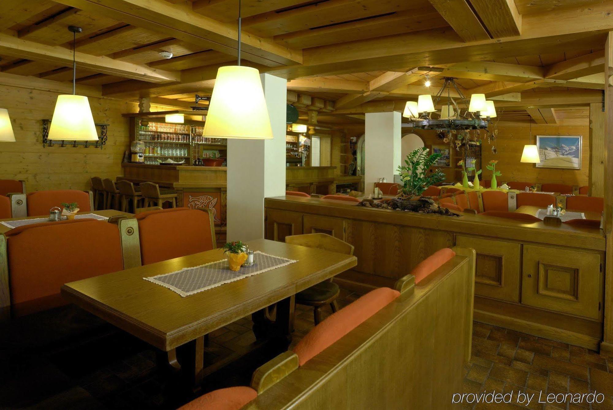 Hotel Bacher Asitzstubn Leogang Restaurante foto